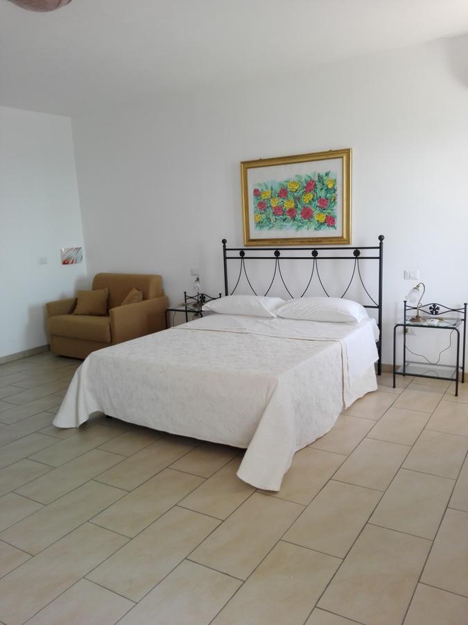 La Nave Sul Mare Di Taormina Bed & Breakfast Letojanni